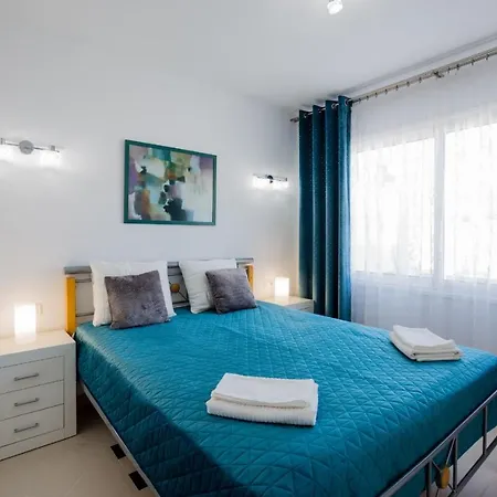 Διαμέρισμα Island Village Prime 312 *